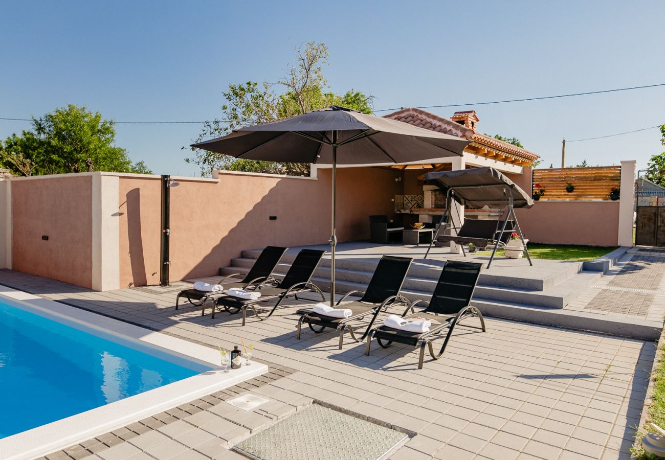 Hus i Šopot - Poolincluded - Holiday home Sopot