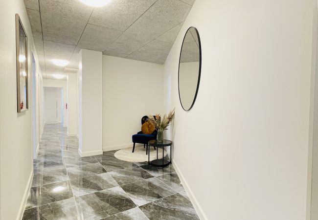 Lejlighed i Aalborg - aday - Luxurious 3 Bedroom Modern Living