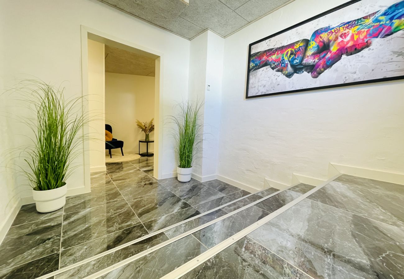 Lejlighed i Aalborg - aday - Luxurious 3 Bedroom Modern Living