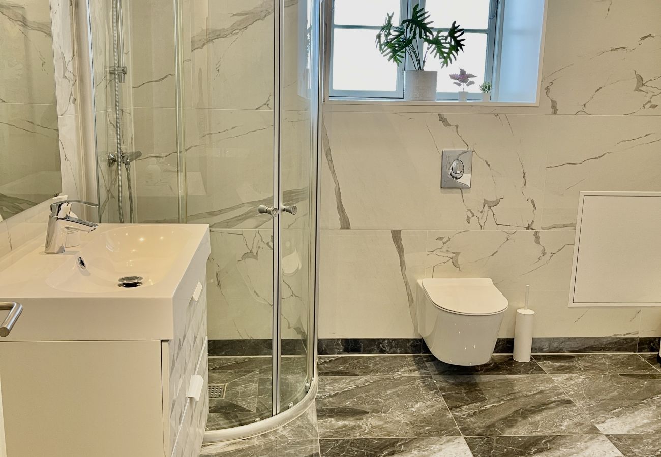 Lejlighed i Aalborg - aday - Luxurious 3 Bedroom Modern Living