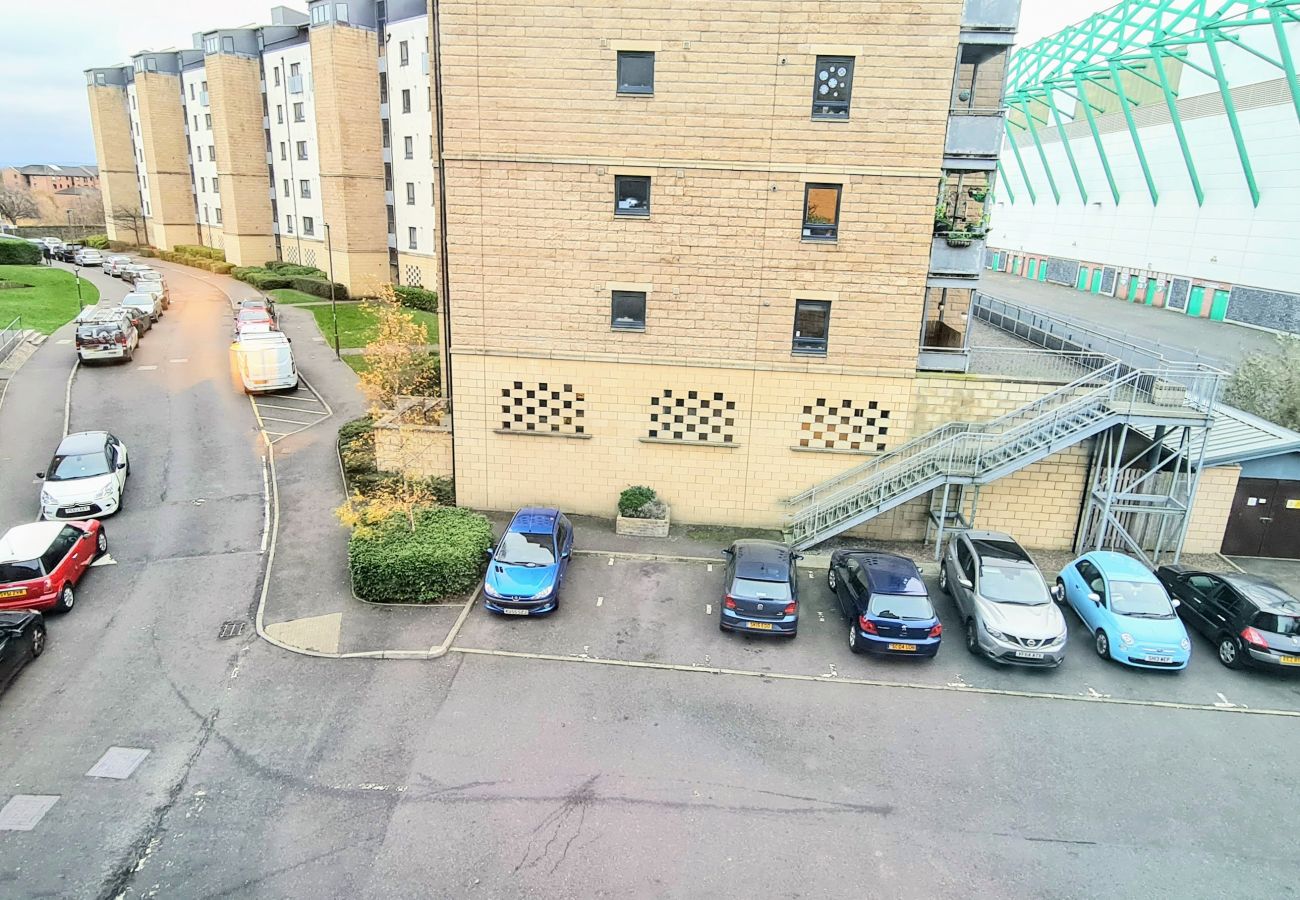 Lejlighed i Edinburgh - Spacious 3 Bedroom Apartment - Free Parking - Edinburgh