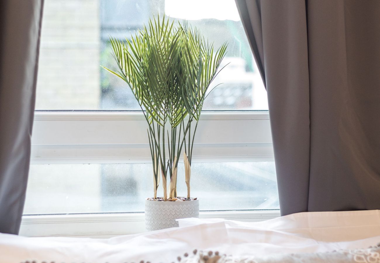 Lejlighed i Edinburgh - Spacious 3 Bedroom Apartment - Free Parking - Edinburgh