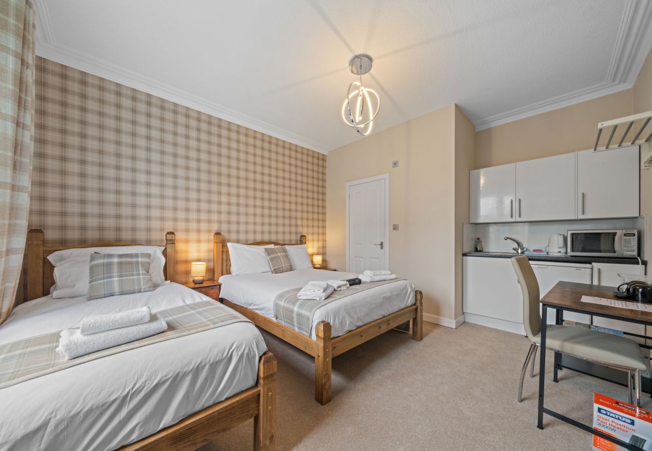 Leje pr. værelse i Inverness - mySTAYINN Strathblane Guest House Room 1 