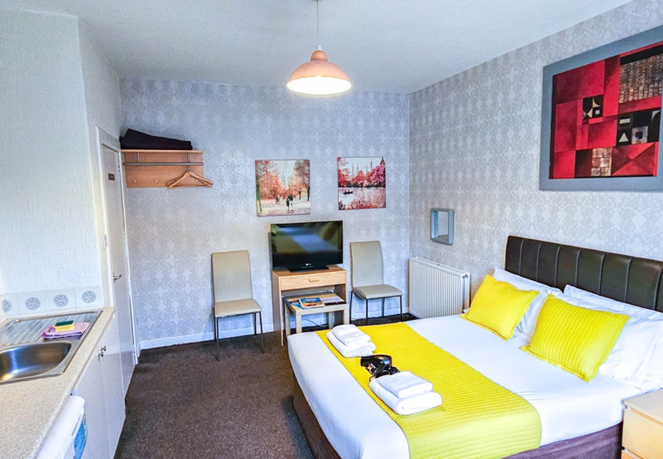 Leje pr. værelse i Inverness - mySTAYINN Strathblane Guest House Room 2