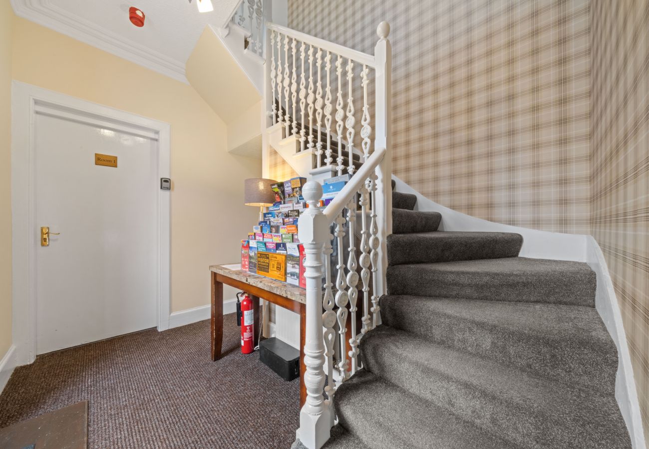 Leje pr. værelse i Inverness - mySTAYINN Strathblane Guest House Room 2