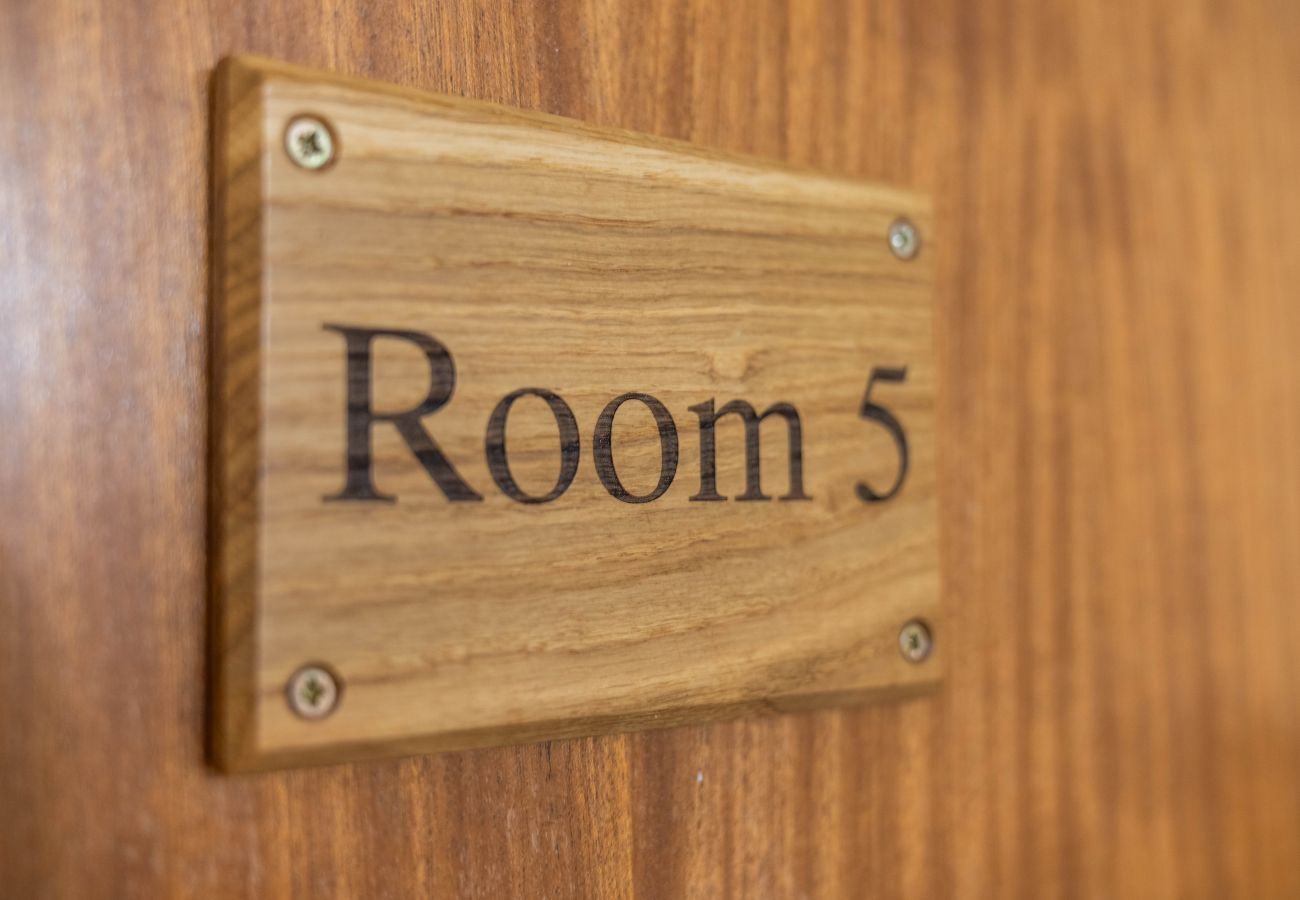 Leje pr. værelse i Inverness - mySTAYINN Strathblane Guest House Room 5