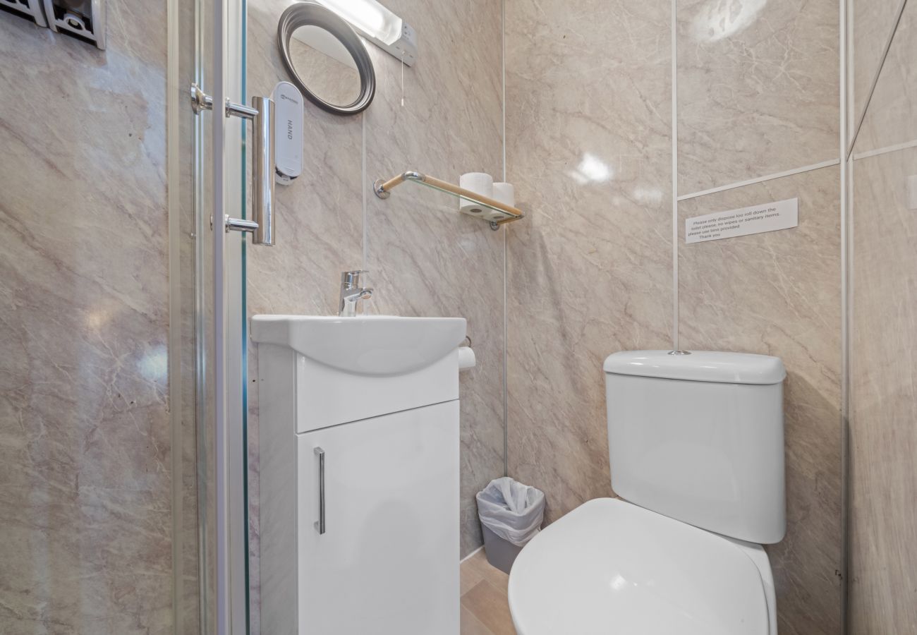 Leje pr. værelse i Inverness - mySTAYINN Strathblane Guest House Room 3