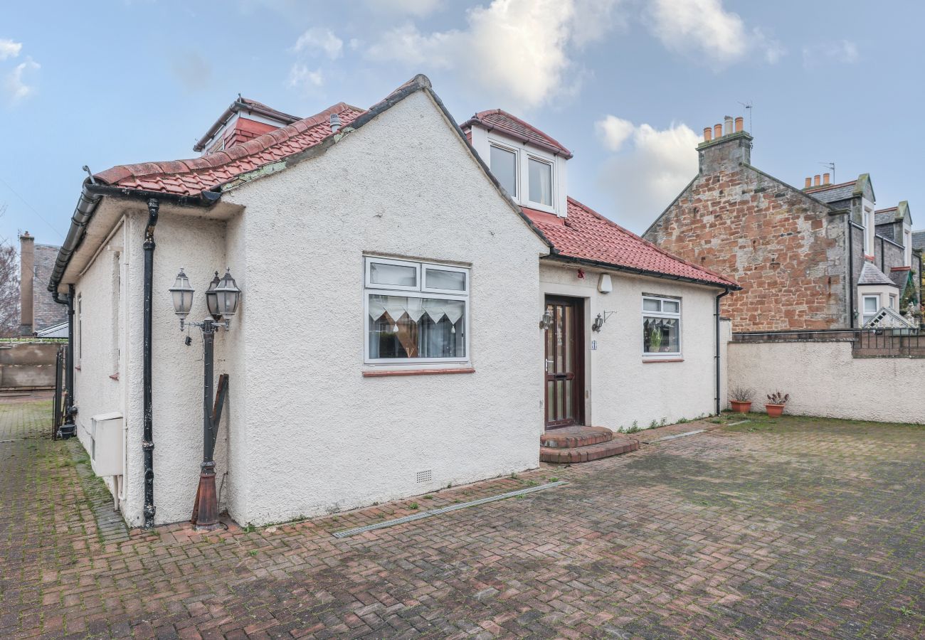 Leje pr. værelse i Edinburgh - Lovely Double Room in Elegant Cottage