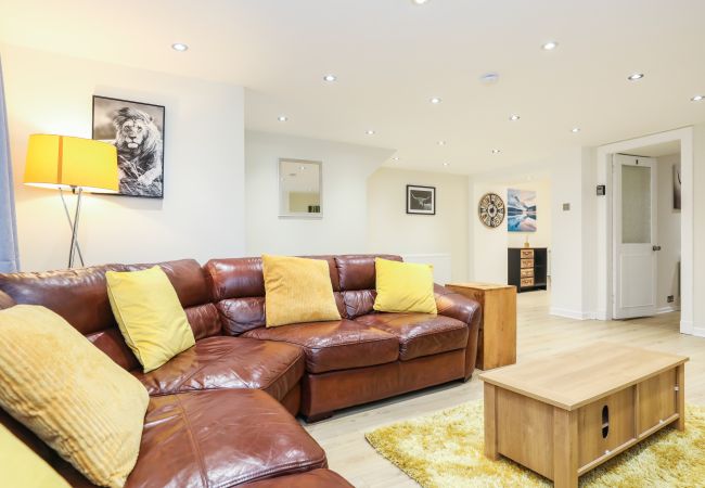 Leje pr. værelse i Inverness - Immaculate Double Room with Ensuite in Inverness Leje pr. værelse i Inverness - Immaculate Double Room with Ensuite in Inverness