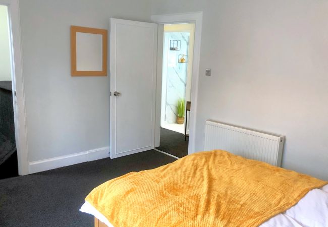 Leje pr. værelse i Inverness - Deluxe Double Room in Inverness City 