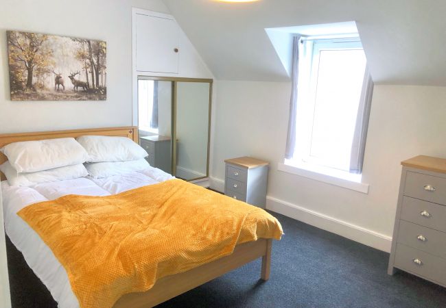 Leje pr. værelse i Inverness - Deluxe Double Room in Inverness City 