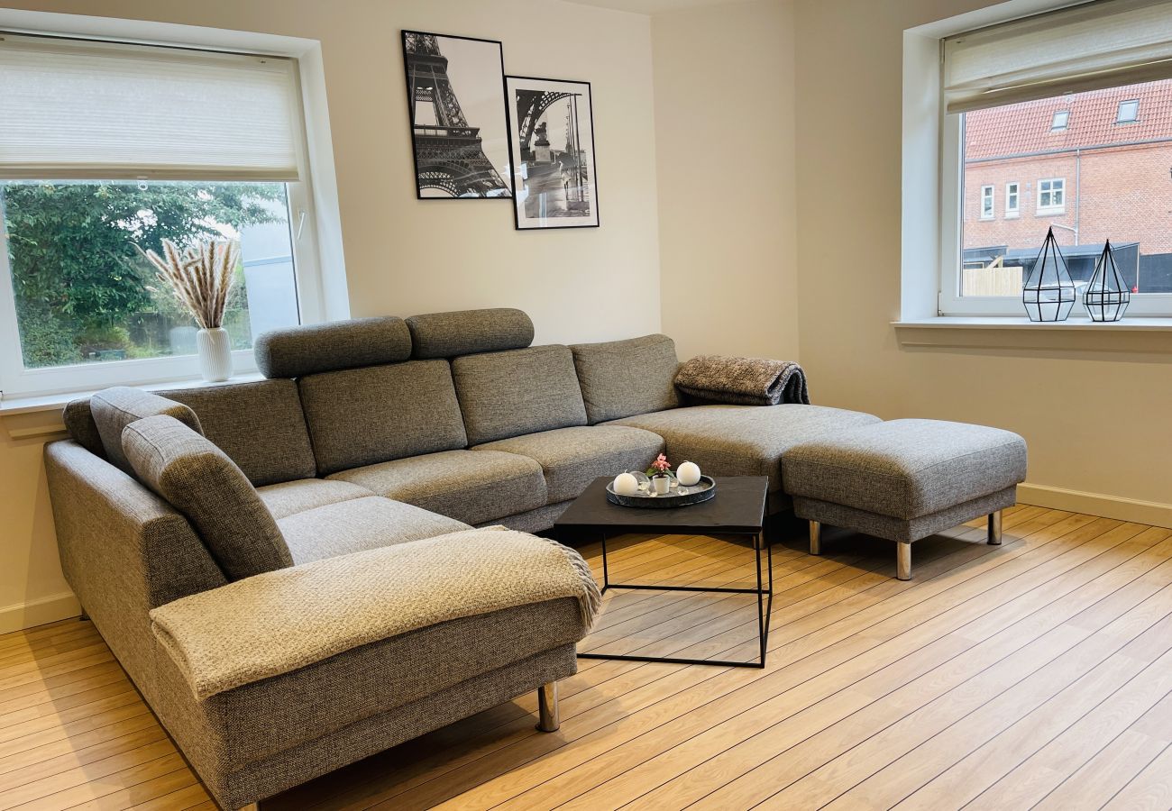 Ferielejlighed i Nørresundby - aday - Elegant and Bright apartment close to the airport