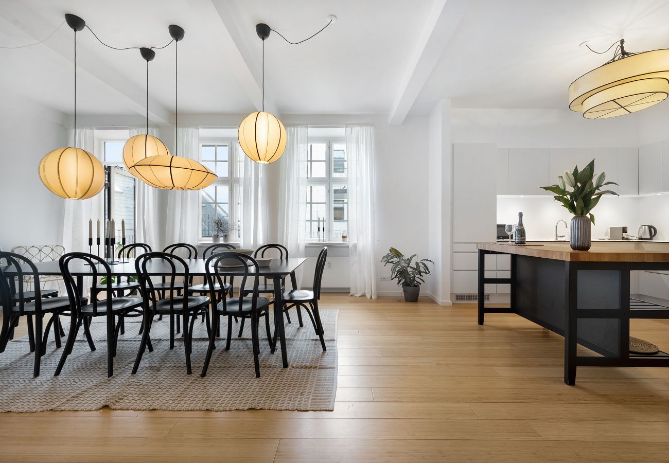 Ferielejlighed i København - Top beliggenhed i København med balkon!