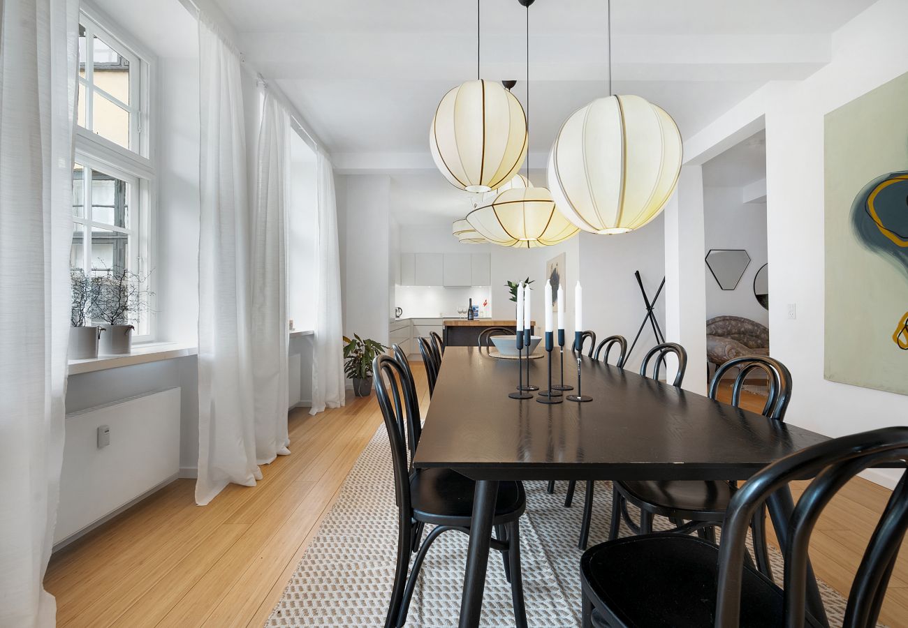 Ferielejlighed i København - Top beliggenhed i København med balkon!