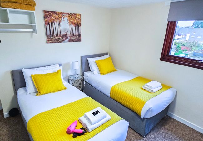 Hus i Inverness - mySTAYINN Telford 7 Bedroom House Hus i Inverness - mySTAYINN Telford 7 Bedroom House