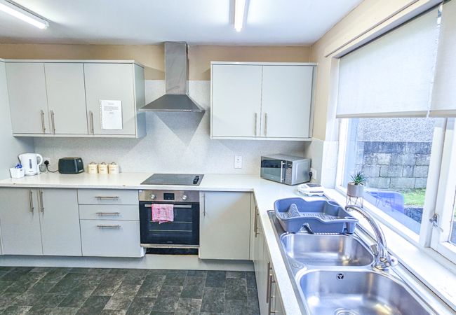 Hus i Inverness - mySTAYINN Telford 7 Bedroom House Hus i Inverness - mySTAYINN Telford 7 Bedroom House