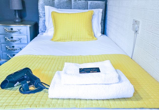 Hus i Inverness - mySTAYINN Strathblane 7 Bedroom House Hus i Inverness - mySTAYINN Strathblane 7 Bedroom House