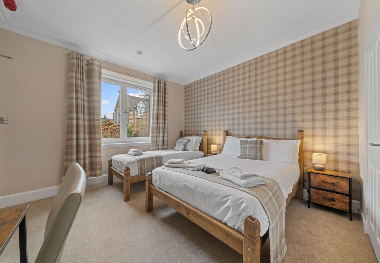 Hus i Inverness - mySTAYINN Strathblane 7 Bedroom House
