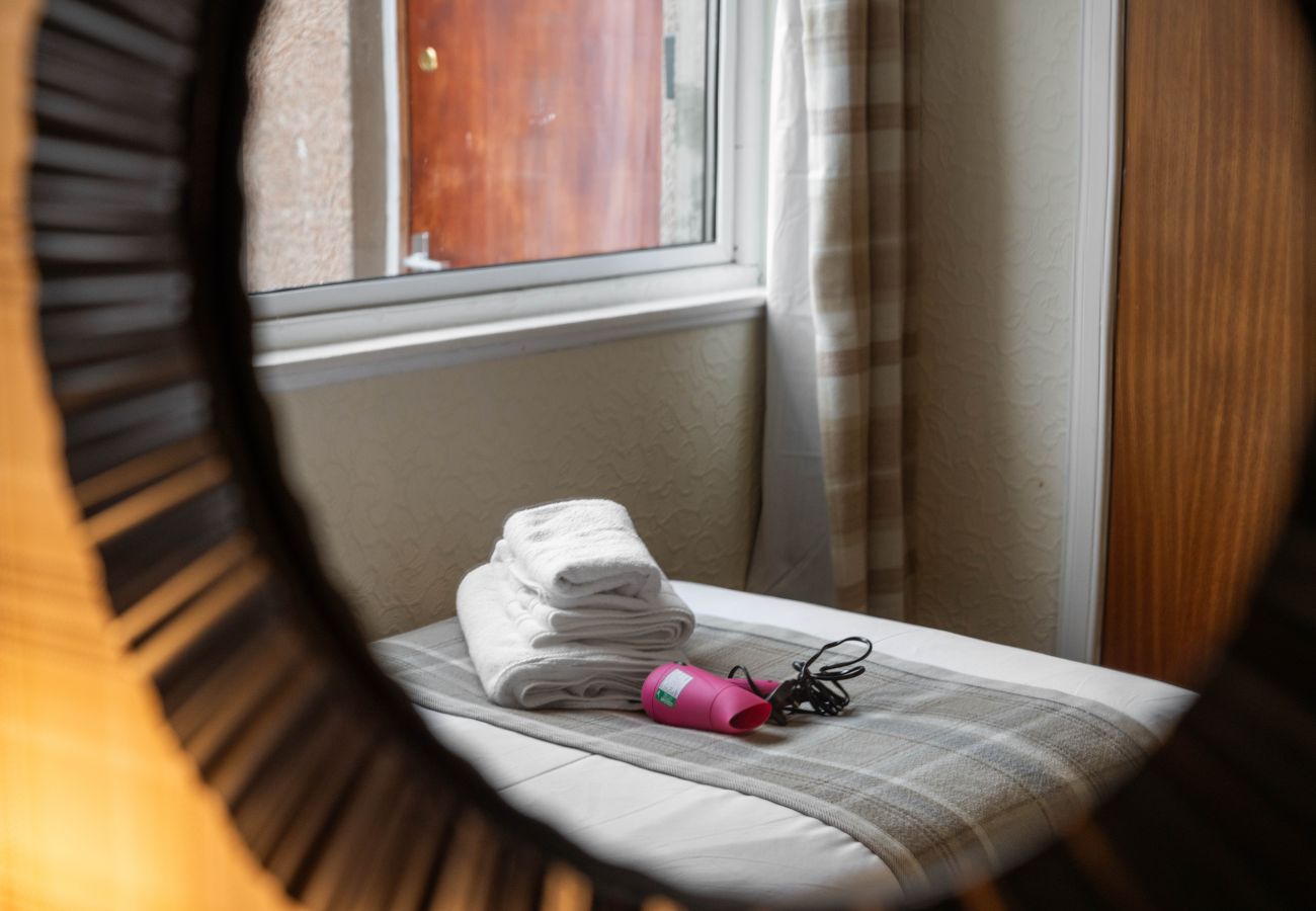 Hus i Inverness - mySTAYINN Strathblane 7 Bedroom House