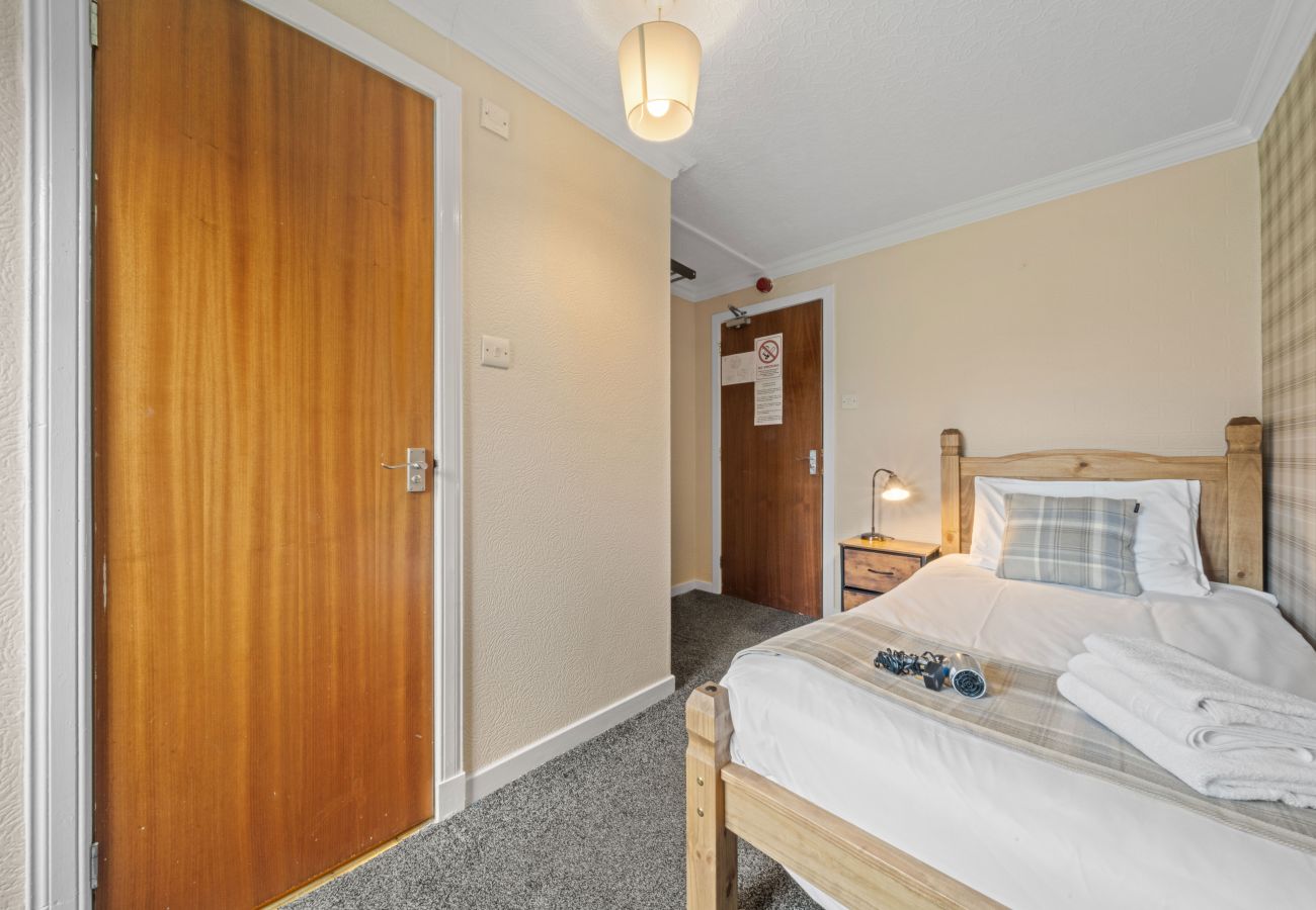 Hus i Inverness - mySTAYINN Strathblane 7 Bedroom House