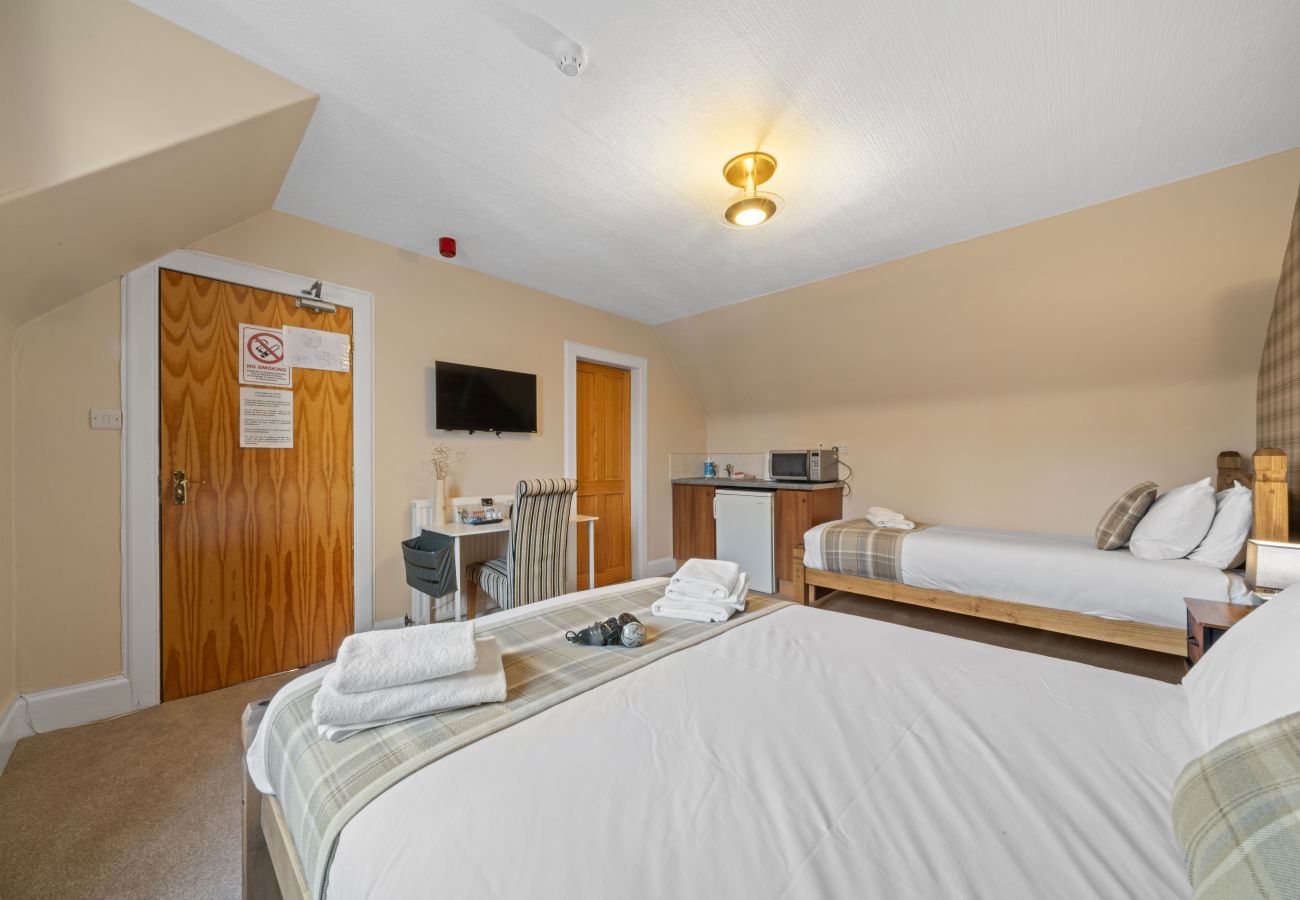 Hus i Inverness - mySTAYINN Strathblane 7 Bedroom House