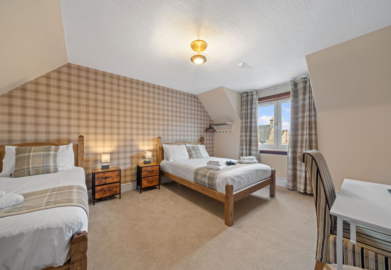 Hus i Inverness - mySTAYINN Strathblane 7 Bedroom House