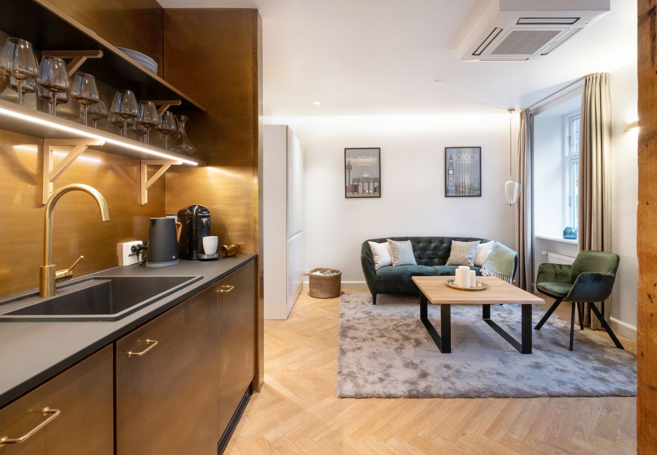 Ferielejlighed i København - Extravagant 2 bedroom apartment on the world´s 5 coolest street 