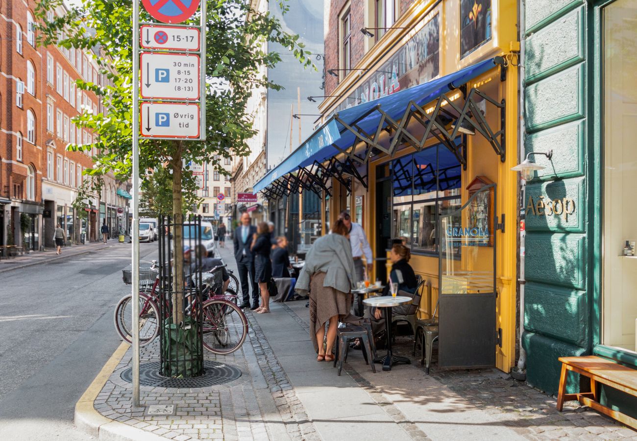 Ferielejlighed i København - Extravagant 2 bedroom apartment on the world´s 5 coolest street 