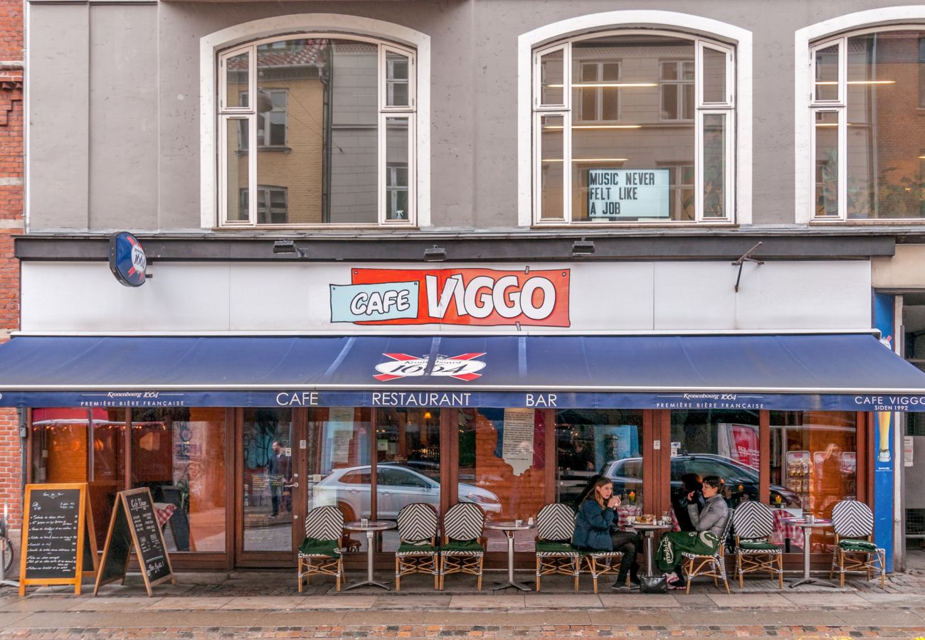 Ferielejlighed i København - Lush 1 bedroom apartment in the 5th coolest street in the world