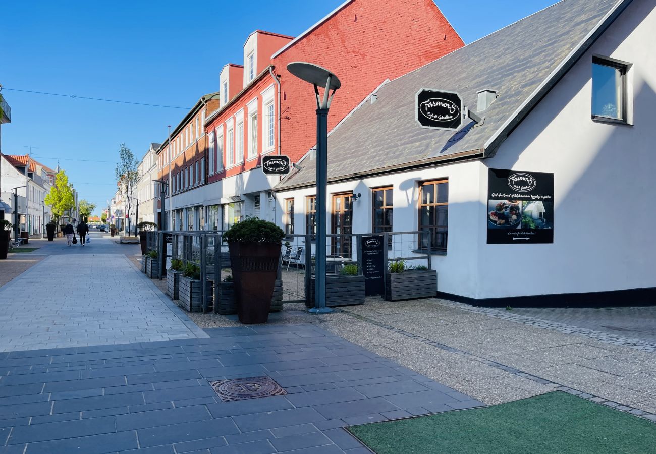 Lejlighed i Frederikshavn - aday - Charming apartment in the pedestrian street of Frederikshavn
