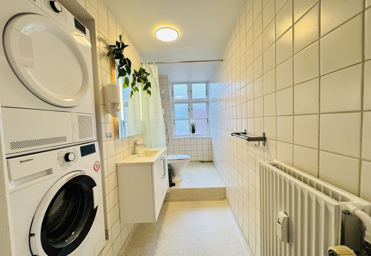 Lejlighed i Aalborg - aday - Pedestrian Beautiful 4 bedroom Apartment
