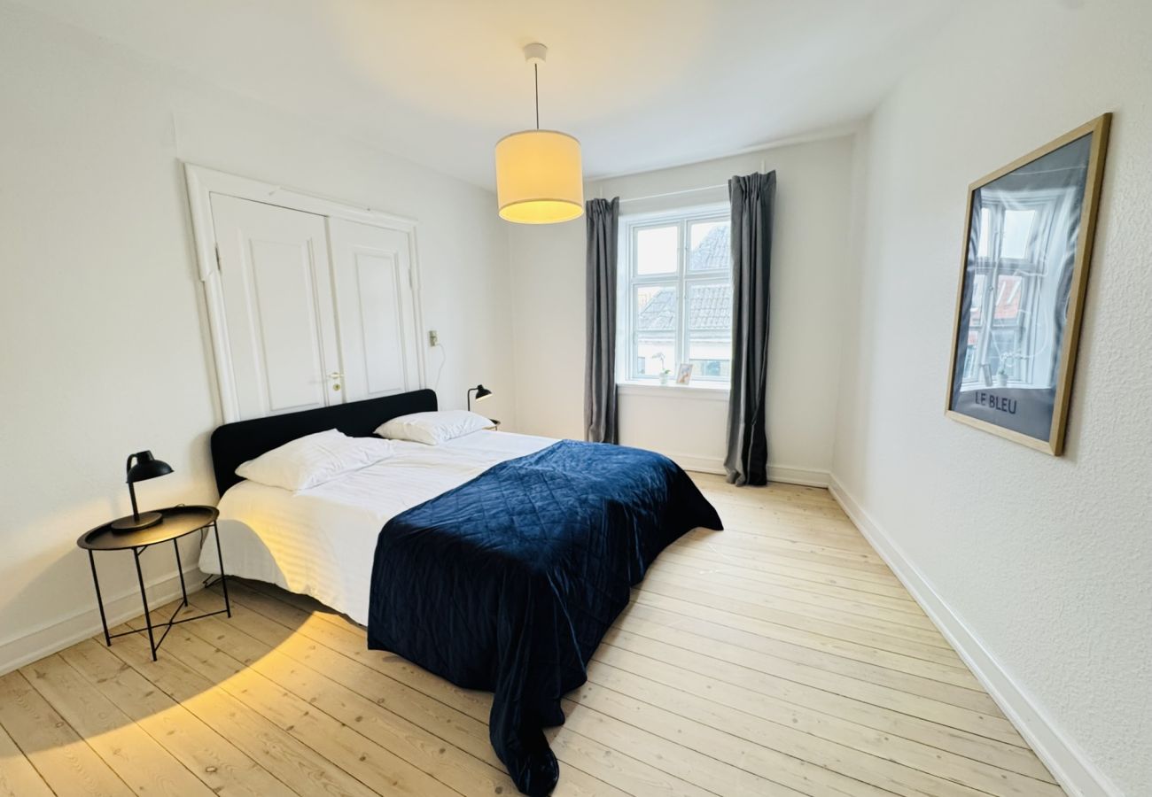 Lejlighed i Aalborg - aday - Pedestrian Beautiful 4 bedroom Apartment
